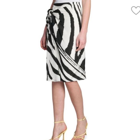 NWOT BOTTEGA VENETA Zebra Print Silk Blend Skirt size 10-C16 - Picture 2 of 7